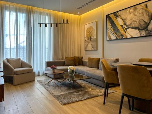 Bespoke Holiday Homes - Cozy 1BR Retreat in Haven Residences JVC