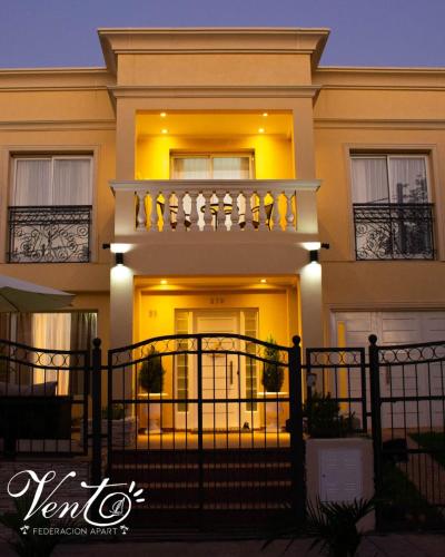 Budova, kde se aparthotel nachází