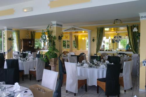 Restoranas ar kita vieta pavalgyti apgyvendinimo įstaigoje Hostellerie Saint Clément