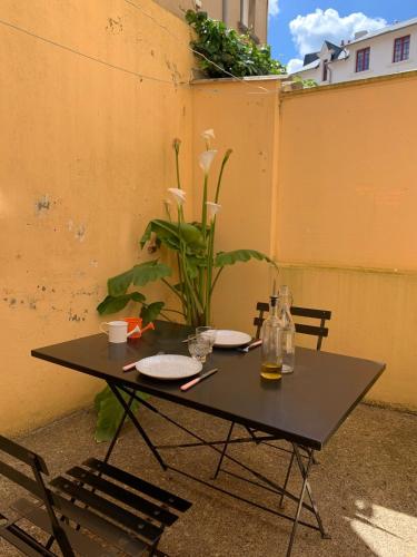 Bel appartement, 20m de la plage - Cour privée