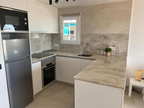 Nhà bếp/bếp nhỏ tại Sun and Beach Lovers San Yago La Pineda