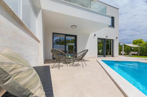 Hồ bơi trong/gần Villa Aurelia 4 with pool