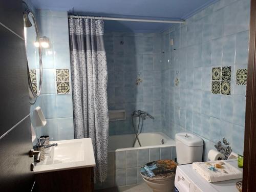 Kúpeľňa v ubytovaní ''Armens luxury home'' 3 minutes from the beach by foot