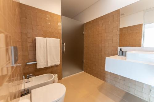 Bilik mandi di Brum Design Apartments II