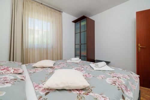 Apartments Snjezana