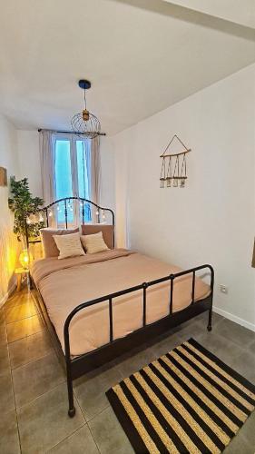 Photo de la galerie de l'établissement L'Officieux - Hyper centre et 2 chambres, à Avignon