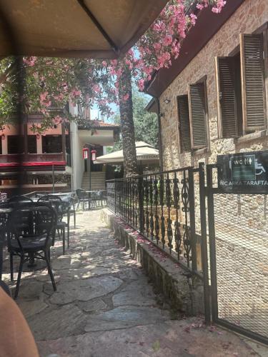 Balkón nebo terasa v ubytování İrem konak