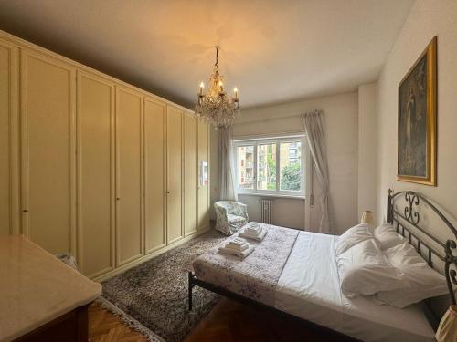 Spacious Getaway with Roman Charm