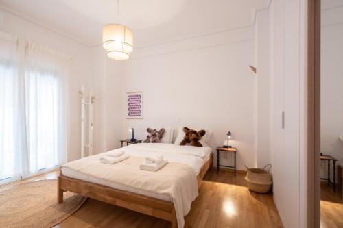 2BR "The House of Knots" In Athens Core