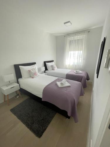 New modern APT near Old town - private parking