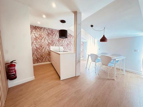 Kuchyň nebo kuchyňský kout v ubytování AtuaireHome Mirando a las agujas de la Catedral de Burgos