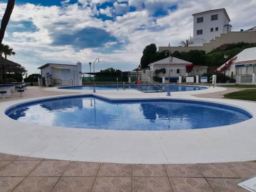 A2407 Charming Townhouse with sea views and pool