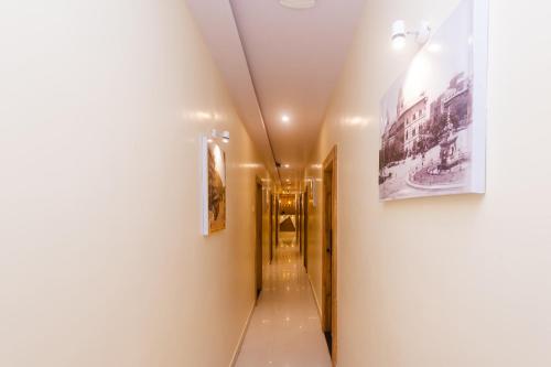 Φωτογραφία από το άλμπουμ του Hotel Sun City Near Saifee Hospital And HN Reliance Hospital στη Μουμπάι