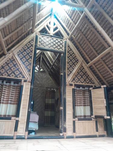 Η πρόσοψη ή η είσοδος του KLM Bungalow Lombok