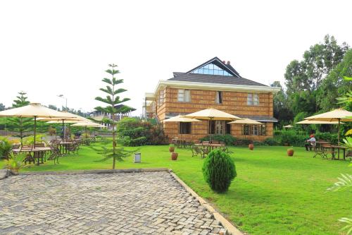 Imagen de la galería de Dancourt Funfair Hotel, en Thika