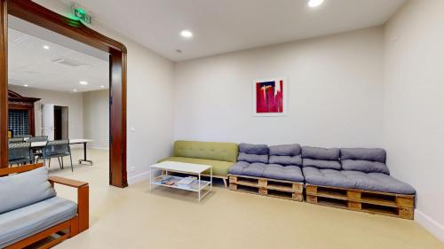Posezení v ubytování -Maison Calmels-PMR-7 Chambres et 7 SDB - proche Albi