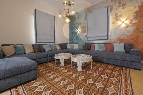 Χώρος καθιστικού στο Oasis Palace