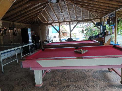 Stolní tenis v ubytování Finca La Guitarra nebo okolí