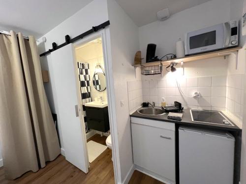 Photo de la galerie de l'établissement L'Utile - 2pers - Rivière - Rêve au Mans, au Mans