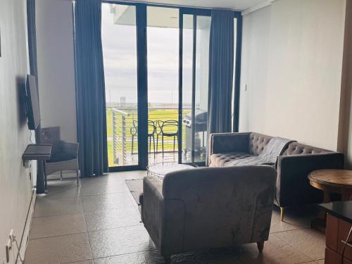 Χώρος καθιστικού στο Accommodation Front - Sea View 2 Sleeper