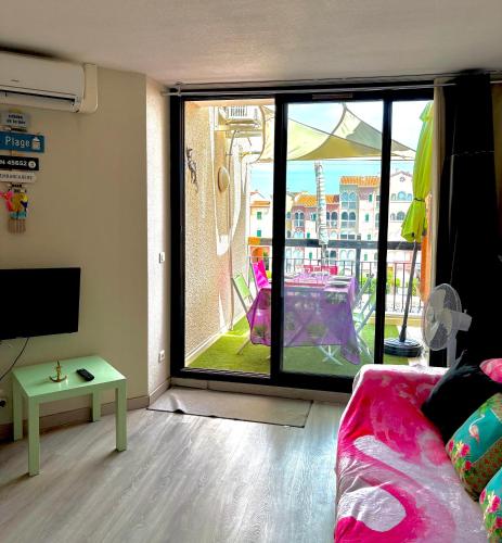 Appartement superbe vue -Climatisation - piscine - parking - 5MC317