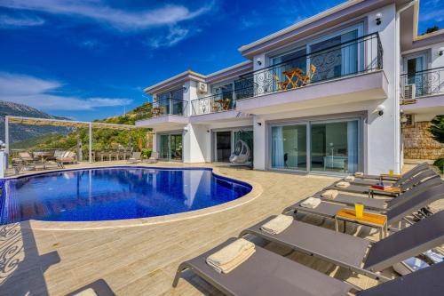 Bazén v ubytování Villa Grand Sunset, Kas Peninsula, Kas, Antalya nebo v jeho okolí