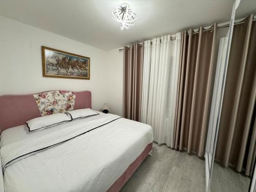 Ένα ή περισσότερα κρεβάτια σε δωμάτιο στο Luxury 4 Bedroom Bungalow