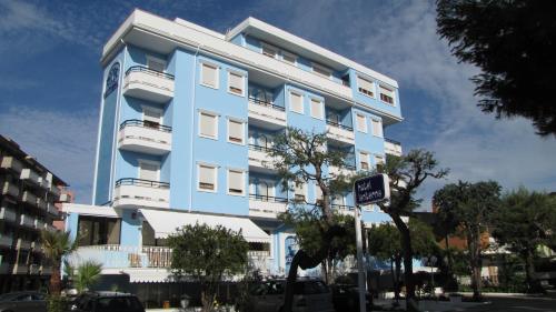 Hotel Lanterna, Porto San Giorgio – Prezzi aggiornati per il 2023