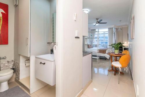 Ένα μπάνιο στο Heart of CapeTown City Studio - Within 5mins walk to V&A or CTICC
