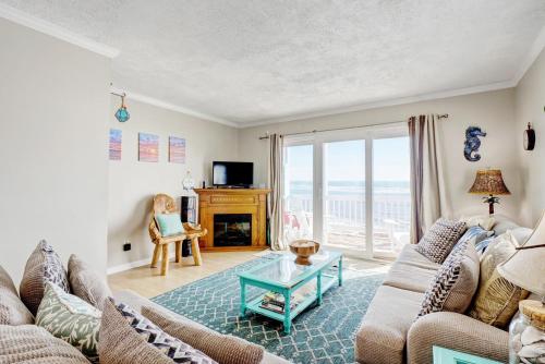 Et tv og/eller underholdning på 2334-1 New River Inlet Road - Oceans Edge