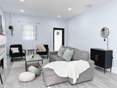Gallery image of Center Miami Designer Home 3 BR sleeps 9 in Miami