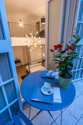 Daymoon House Vanvitelli. Napoli