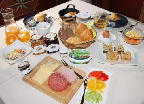 Makanan di atau berdekatan penginapan & sarapan