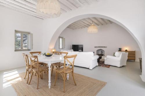 Villa Thalia - 4 BDRM - Mykonos Town in 200m - MG Villas