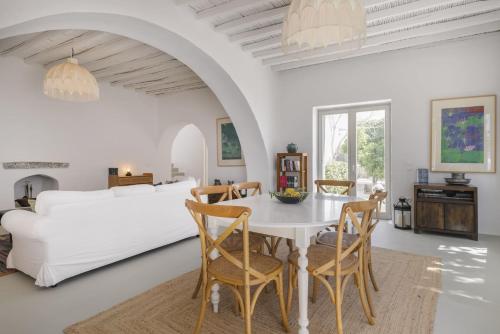 Villa Thalia - 4 BDRM - Mykonos Town in 200m - MG Villas