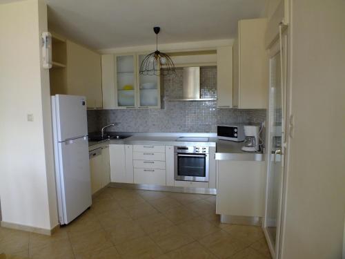 Gallery image of Bellevue Homes in Kavala