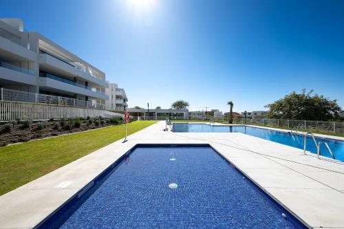 2-Bedroom Apartment in Azahar de Estepona