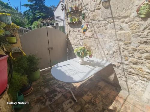 Maison spacieuse à Villeneuve-lès-Avignon avec terrasse_2