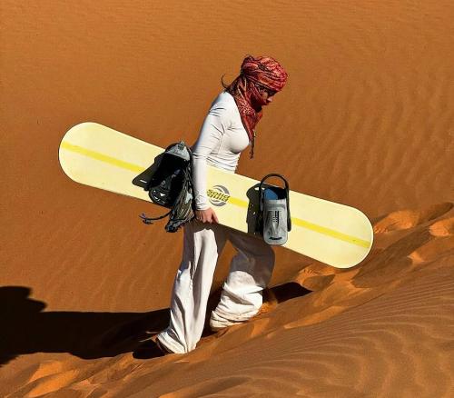 Tetamu yang menginap di Sahara haven camp