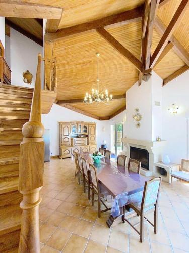 Photo de la galerie de l'établissement Résidence 05032-lacanau Ocean - Maison individuelle 5 chambres pour 10 personnes à Lacanau océan, plage à 400m. MAE-2031, à Lacanau