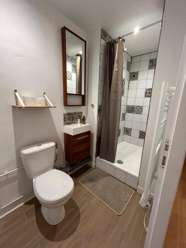 Photo de la galerie de l'établissement Les Châtaigniers 2 chambres, à Villeneuvette