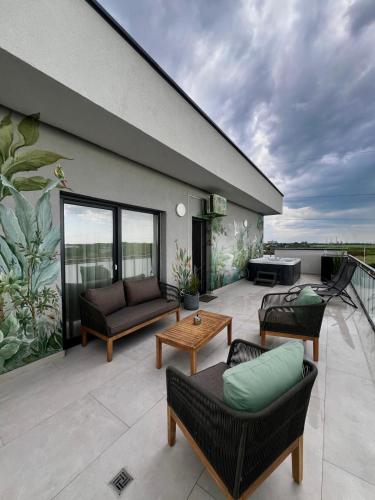 Ruang duduk di Bridge Penthouse