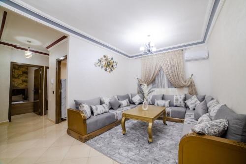 Χώρος καθιστικού στο Charming and quiet apartment 2