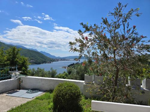 Billede fra billedgalleriet på Holiday Home Sunny Hill i Kamenari