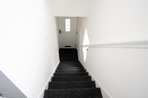 Beckbury House close to the City, 7 mins from QE and Royal Othopedic Hospital, Bham University photo 37