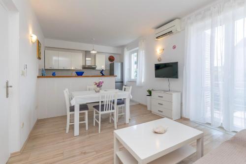 Apartments Pero