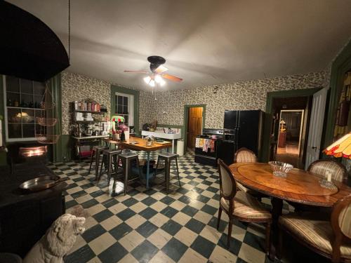 Posezení v ubytování The Stone House