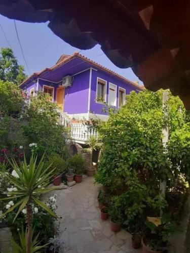 Ilia Gloria house