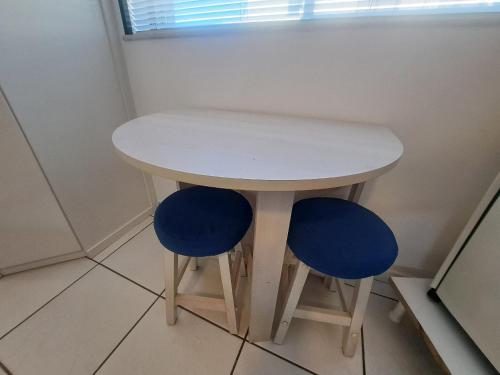 Fotografie z fotogalerie ubytování Flat Luxo Alto Nivel 5 min a pé da Praia do Forte v destinaci Cabo Frio