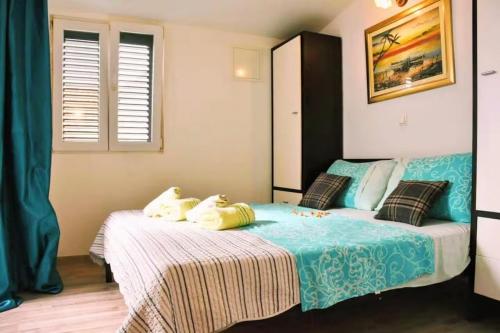 Apartments with WiFi Split - 24525